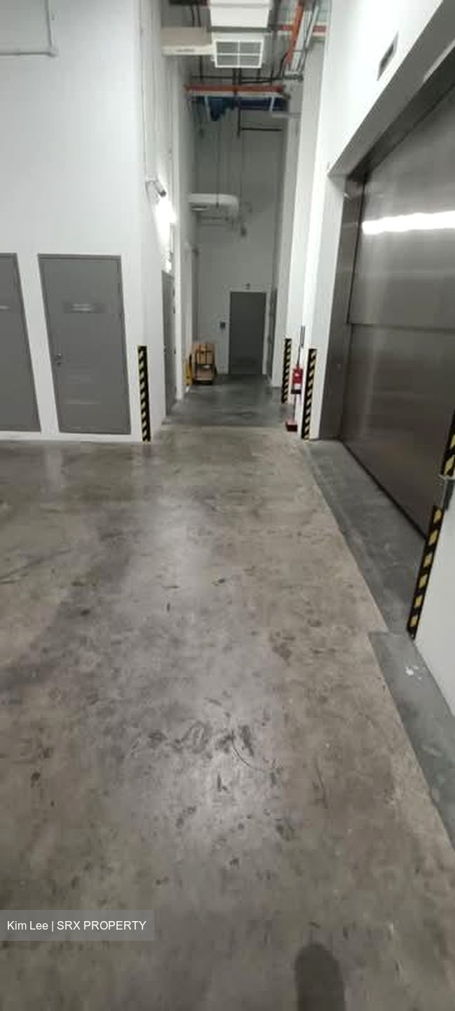 Woodlands MRT (D25), Factory #604856761
